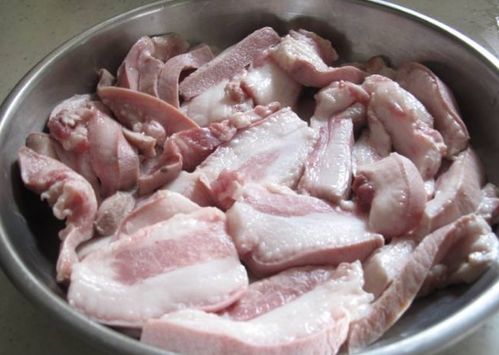 肉类的腌制技术与风味提升