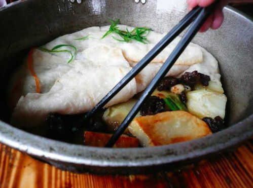 云南民族美食的烹饪探索
